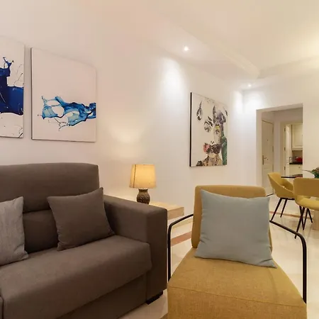 Letmalaga Don Carlos Gardens Apartment