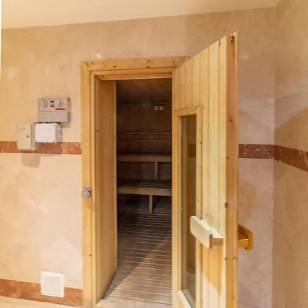 Letmalaga Don Carlos Gardens Apartment Marbella