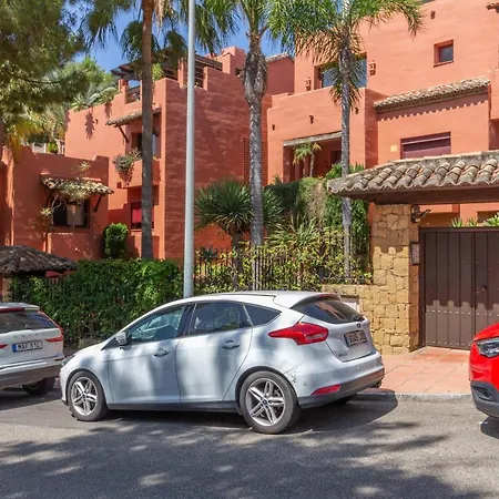 Letmalaga Don Carlos Gardens * Marbella